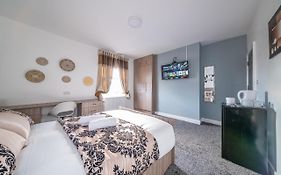 *Rc12S* For Your Most Relaxed & Cosy Stay + Free Parking + Free Fast Wifi *