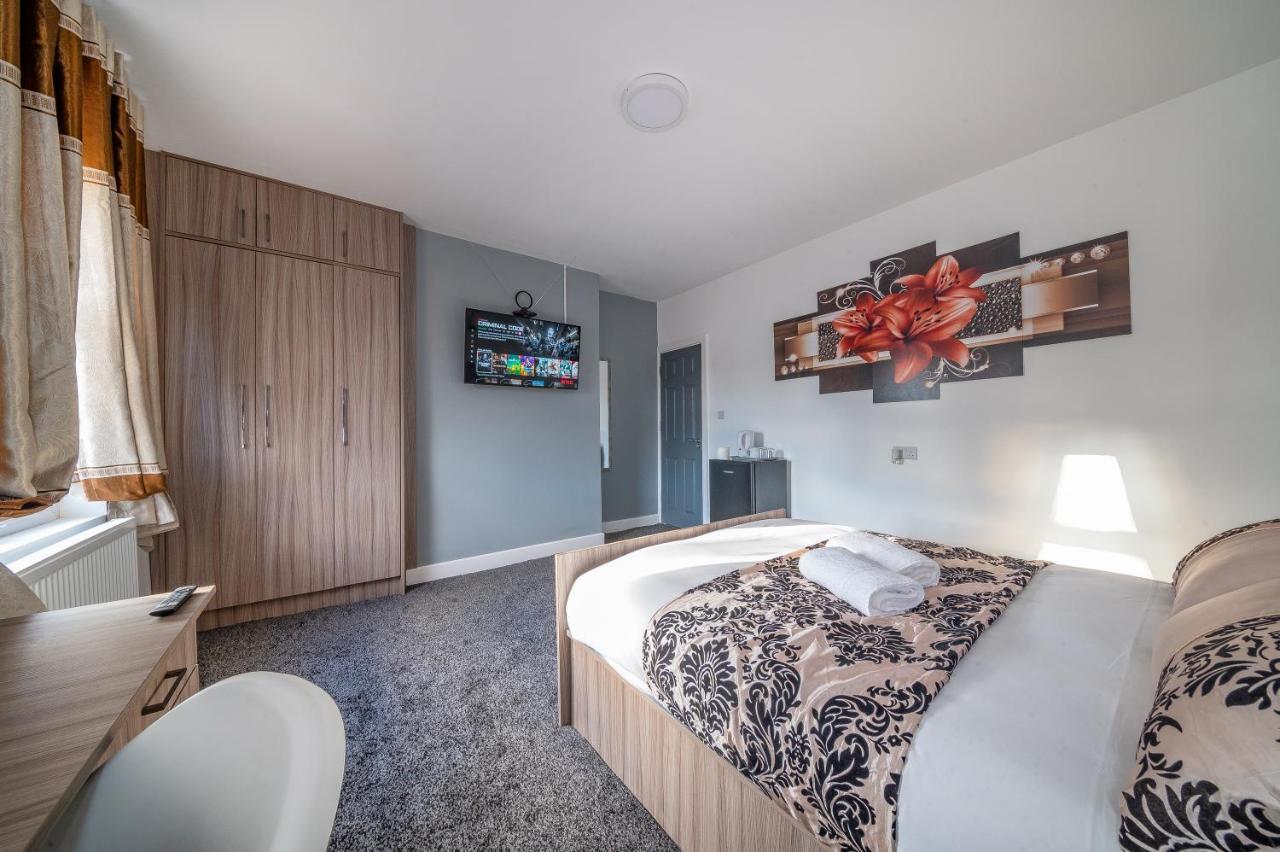 *Rc12S* For Your Most Relaxed & Cosy Stay + Free Parking + Free Fast Wifi * Leeds  Exterior photo